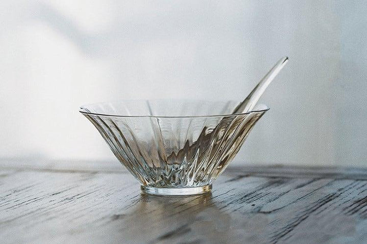 Japanese High Temperature Resistant Flower-shaped Glass Tea Bowl & Spoon Set ｜ Chawan Set - www.zawearystocks.com