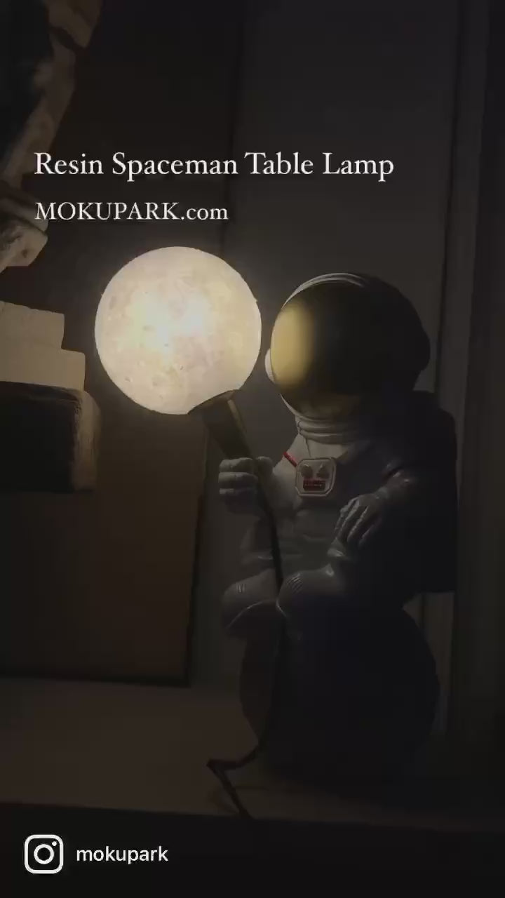 Resin Spaceman Decorative Table Lamp