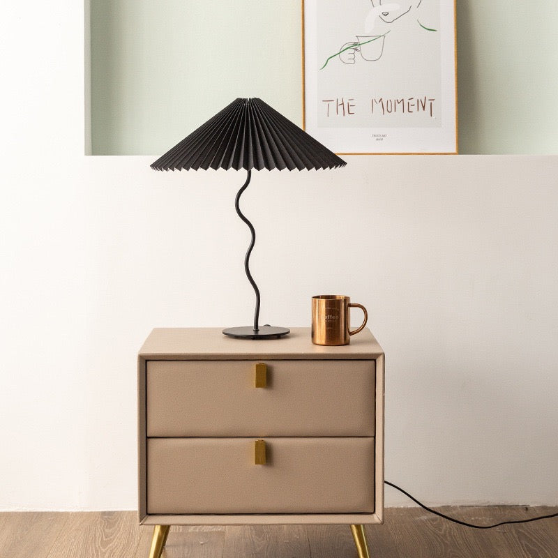 Miho Pleated S Table Lamp