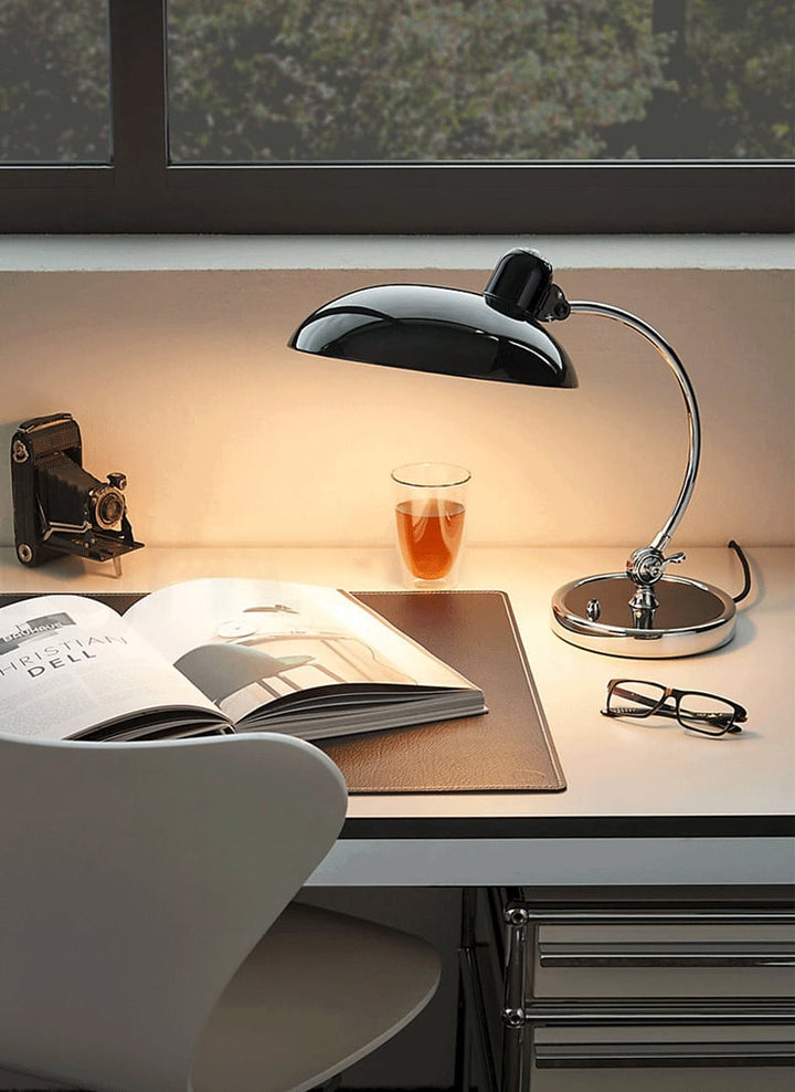 Bauhaus KI Classic Table Lamp Replica