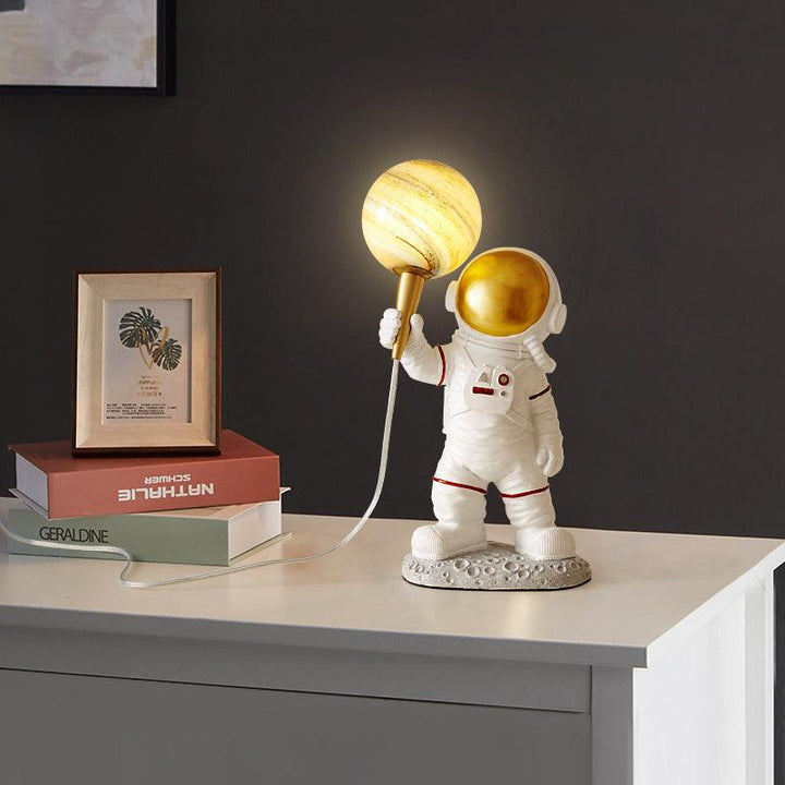 Resin Spaceman Decorative Table Lamp - Moku Park